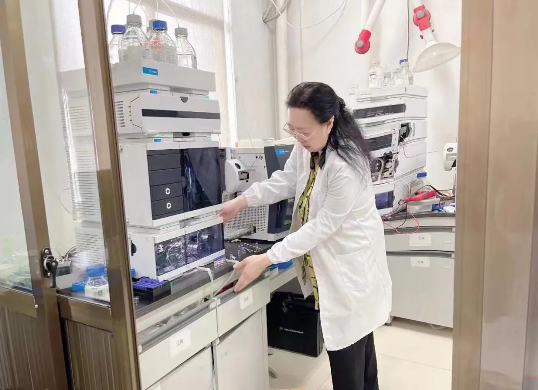 海利集团,长沙杀虫剂,长沙光气衍生物,长沙氨基酸?；ぜ?长沙锂离子电池材料
